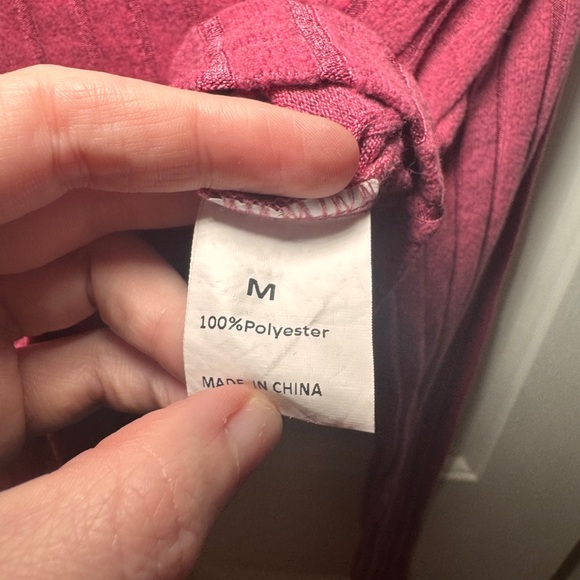 Cropped Ribbed Knit Sweater - Pink - Picture 4 of 5